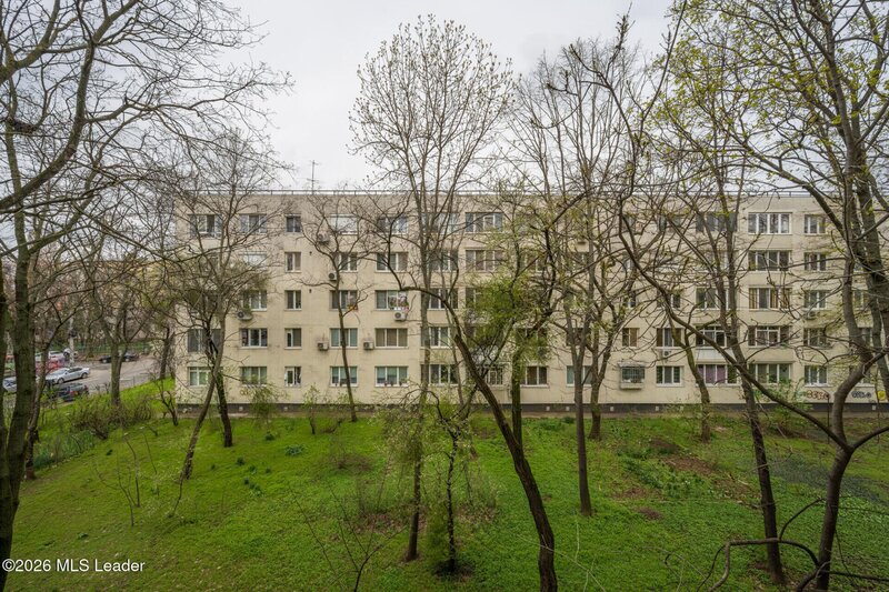 Ozana, Trapezului, apartament 3 camere, zona verde, aproape de metrou